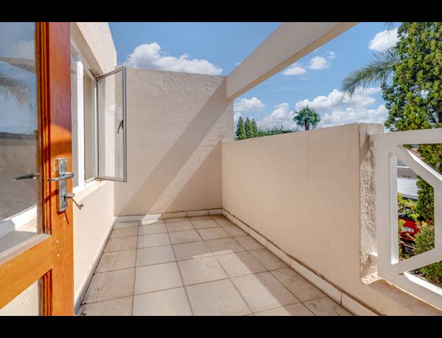 2 BEDROOM APARTMENT FOR SALE IN WELTEVREDEN PARK